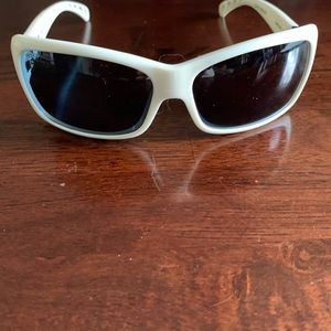 Costa del Mar Islamorda white